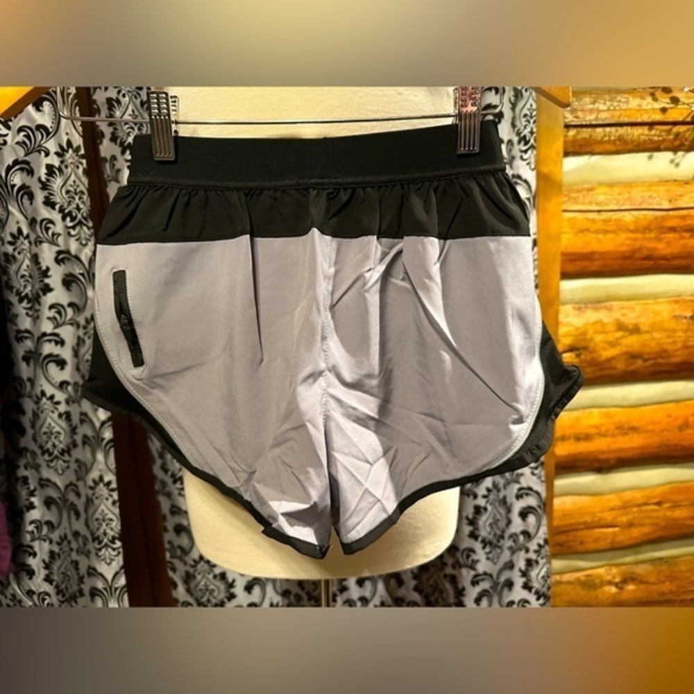 Grey & Black Lined Athletic Shorts w Zipper Pocket